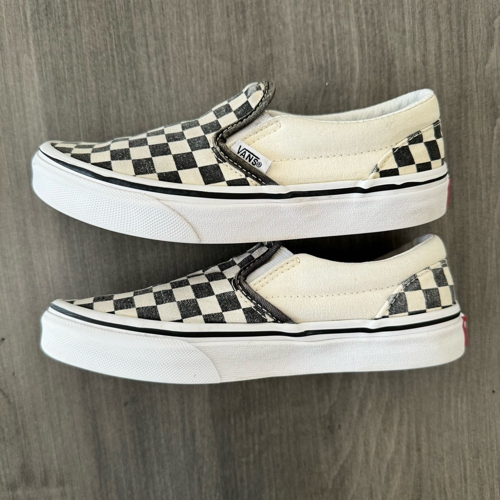 Vans kids unisex black white checkerboard slip on shoes size 2 - Picture 7 of 9